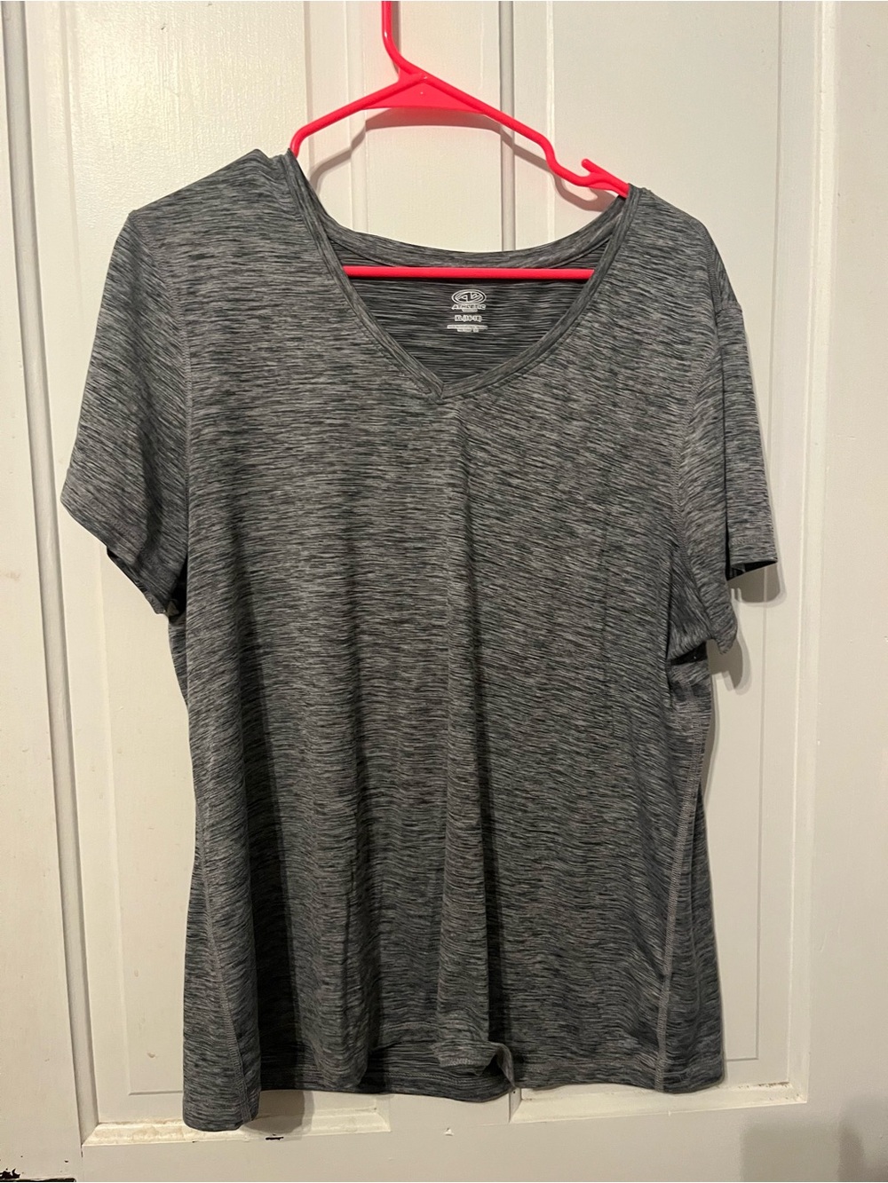 Athletic Works Gray Heather V-Neck Short Sleeve Tee